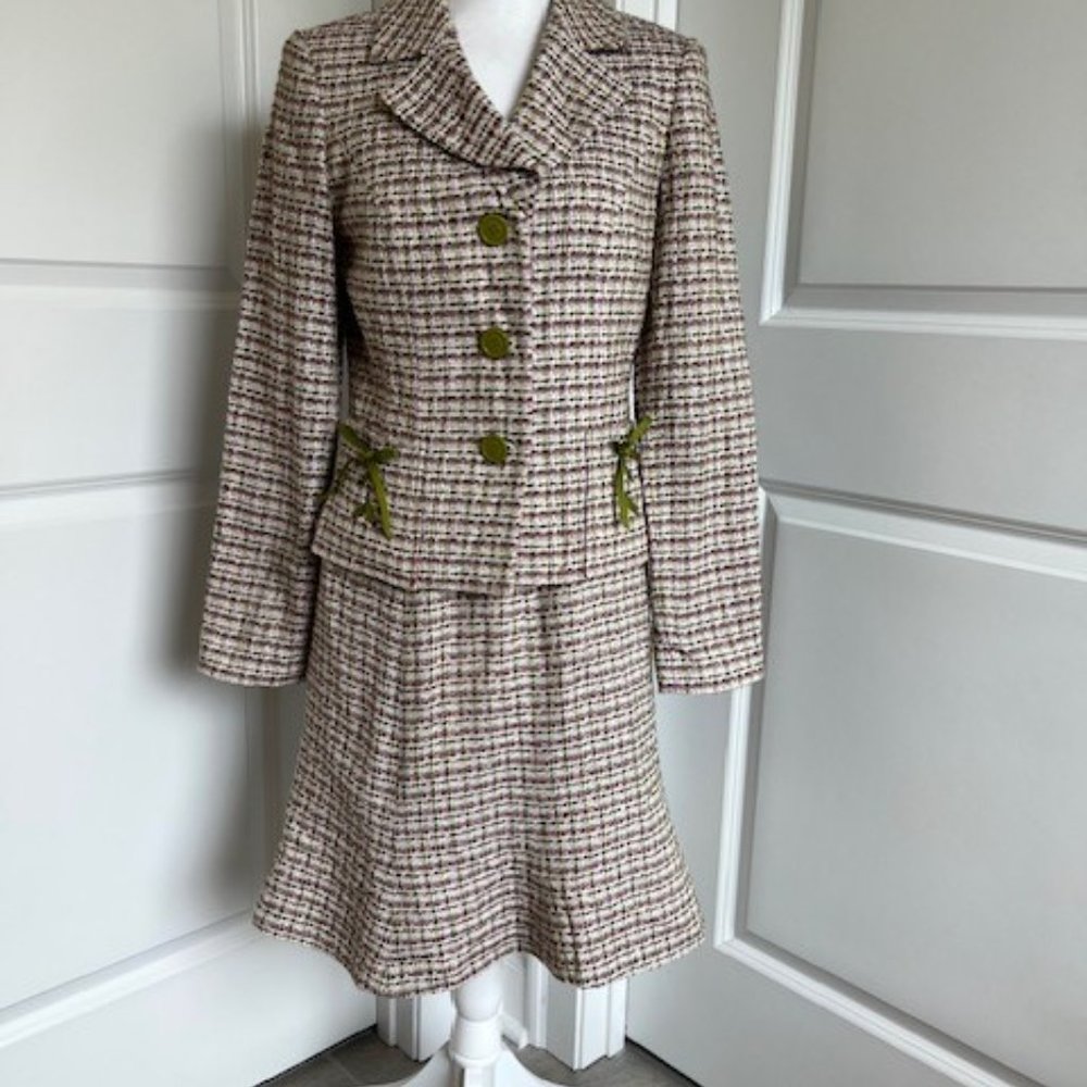 ISABEL & NINA TWEED SKIRT SUIT - SIZE 4 - WHITE/PINK/BLACK/GREEN